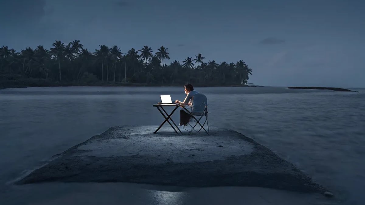 How to Create a Work Routine While Traveling Full-Time